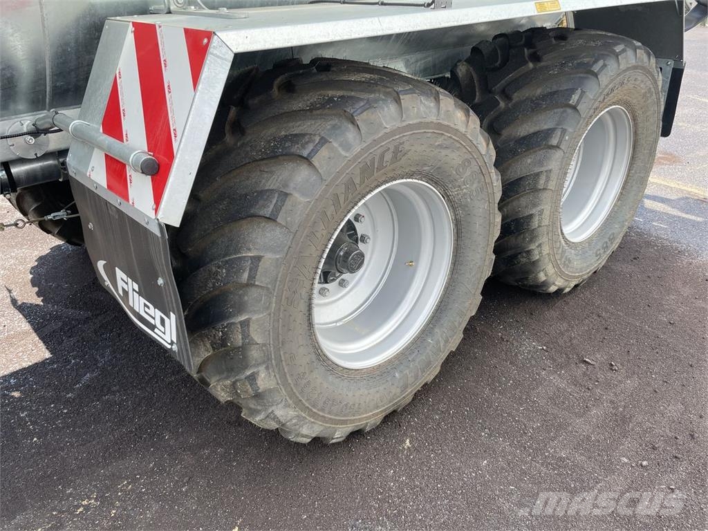 Fliegl PFW 12000 MaxxLine Цистерни за цимент