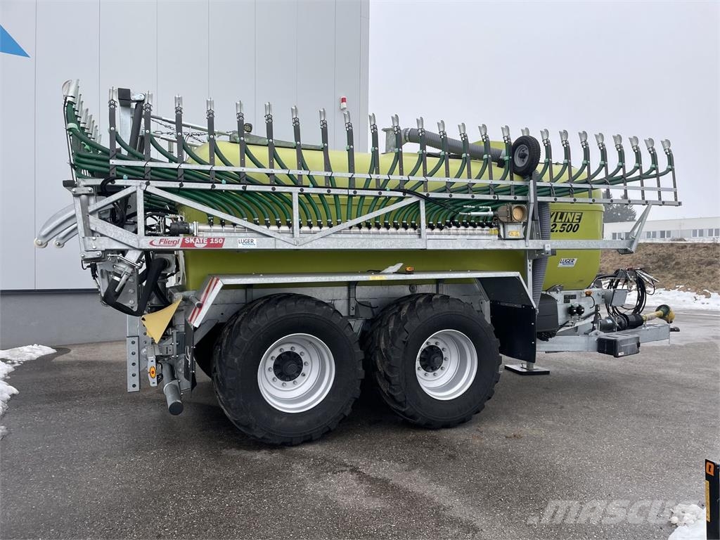 Fliegl PFW 12500 Poly Line Ore de transport în forma lichida