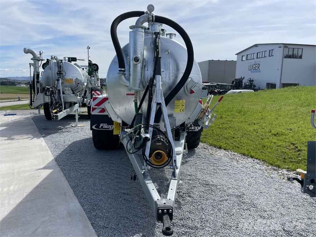 Fliegl VFW 10600 MaxxLine 水肥车