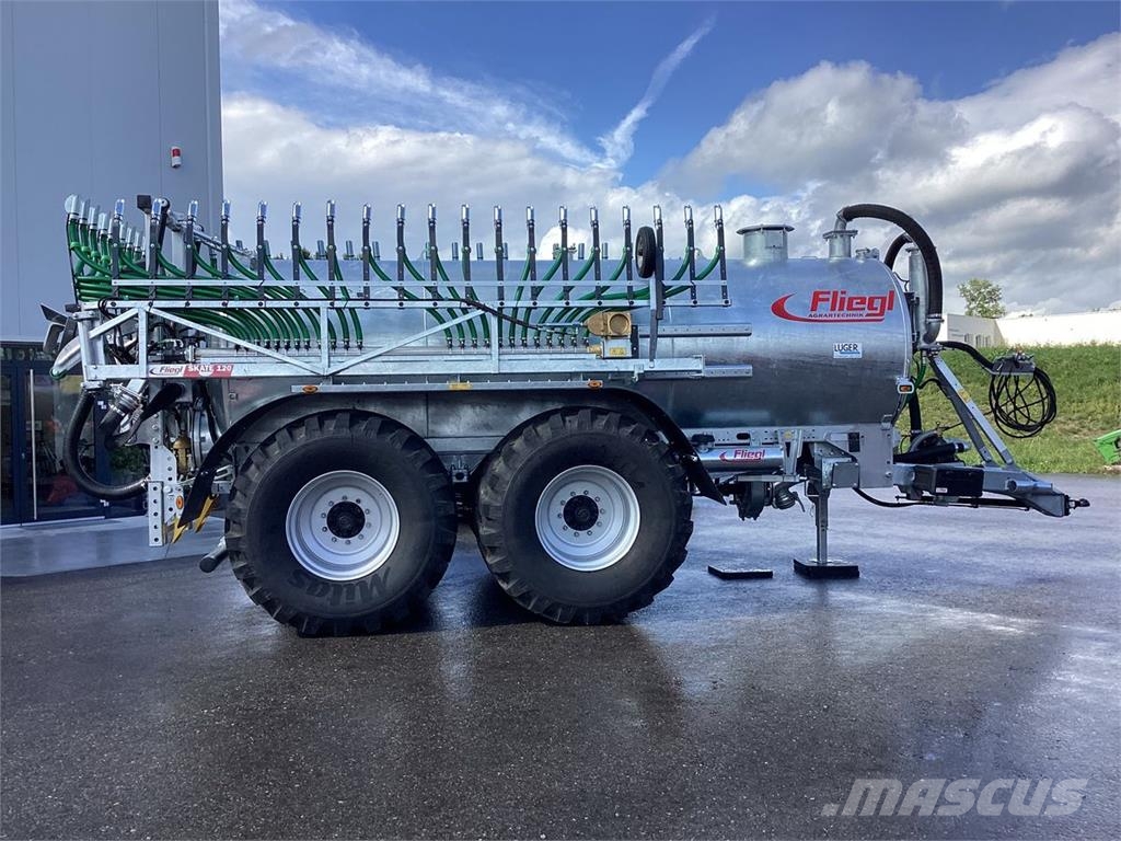 Fliegl VFW 12000 MaxxLine Plus 水肥车
