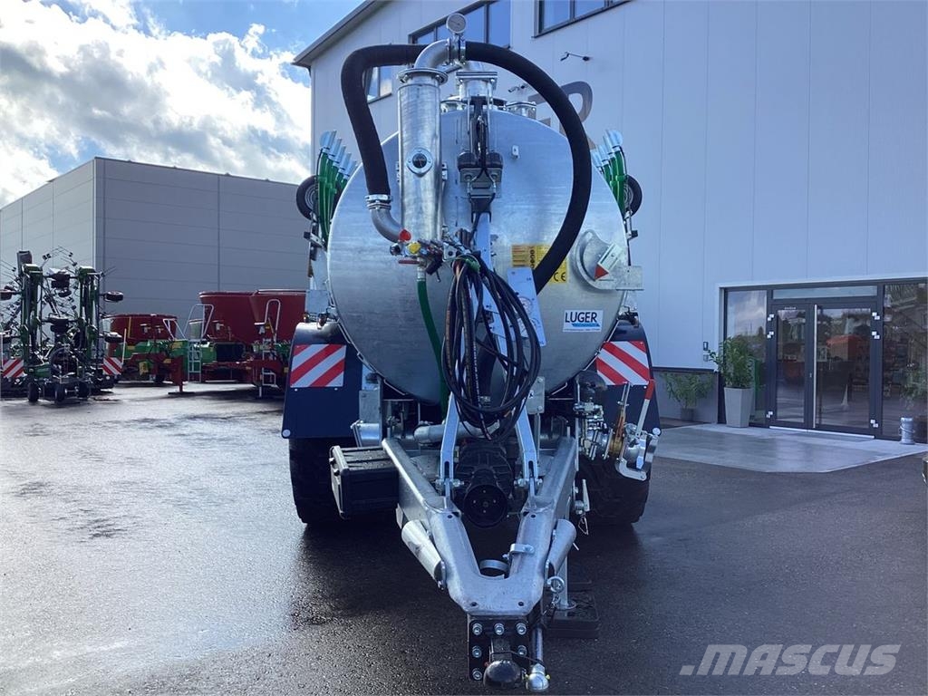 Fliegl VFW 12000 MaxxLine Plus 水肥车