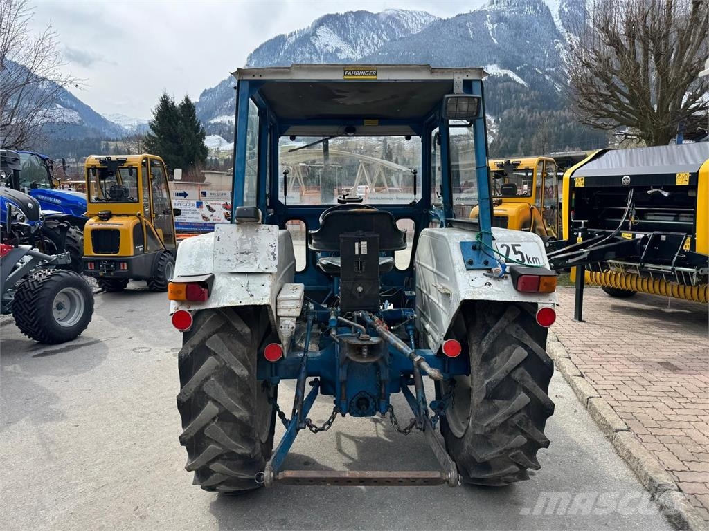 Ford 2600 Traktorji