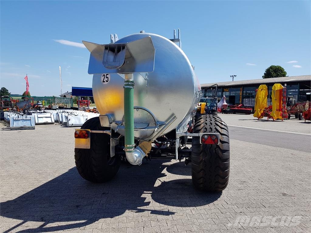 Fuchs 8400Liter Tandemachse Flytgödselspridare