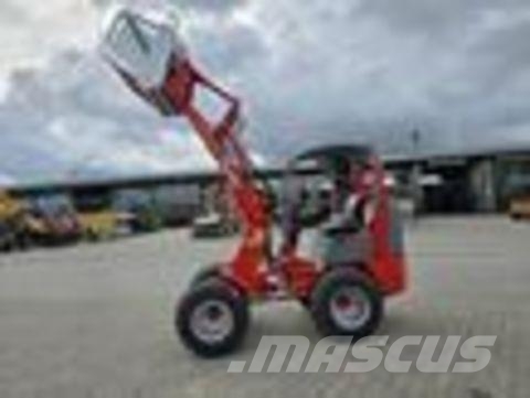 Fuchs F 950 E Elektrohoflader mit 1.450Kg Kipplast uvm Ładowacze i koparki czołowe