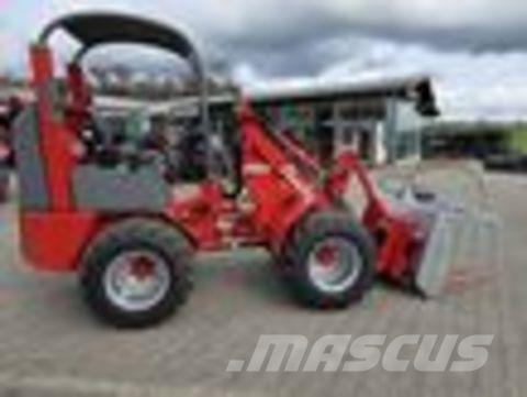 Fuchs F 950 E Elektrohoflader mit 1.450Kg Kipplast uvm Ładowacze i koparki czołowe