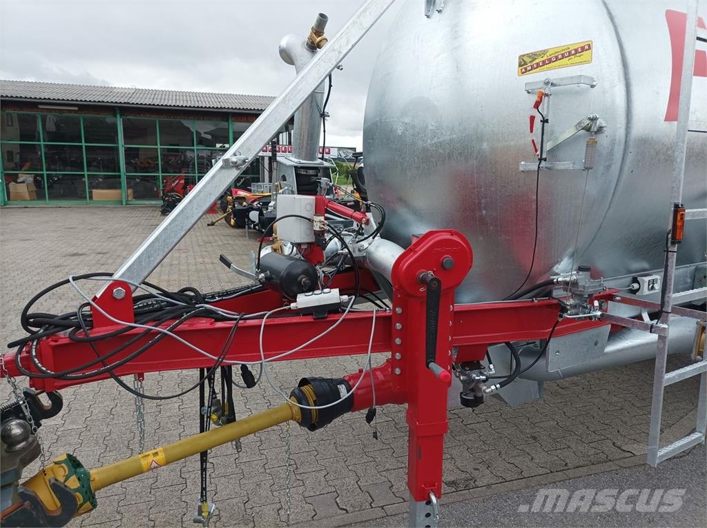 Fuchs Pumpfass 8500 Liter NEU mit Saugarm Flytgödselspridare