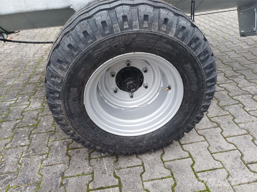 Fuchs VK 3 Alpin mit Hochdruckverteiler Flytgödselspridare