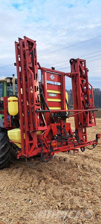 Hardi Master 1000 牽引型スプレイヤー