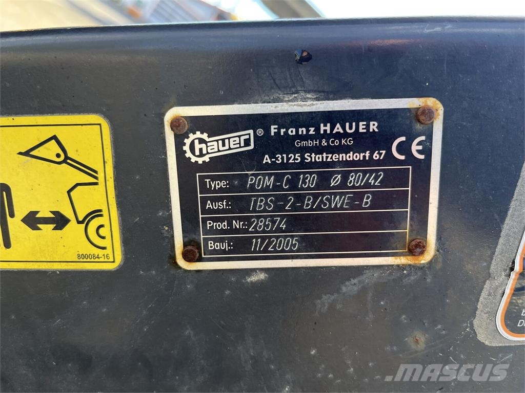 Hauer POM-C 130 TBS-2-B/SWE-B Homlokrakodó tartozékok