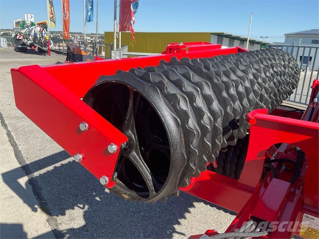 He-Va TIP Roller 630 Cambridgewalze 滚笼耙