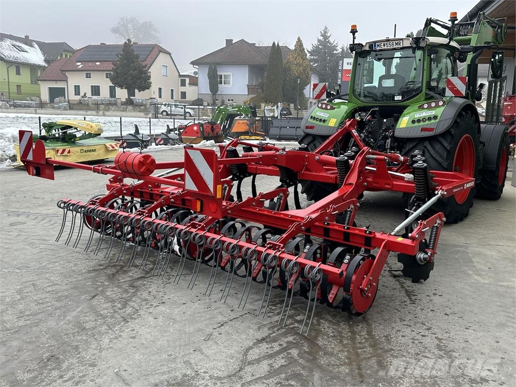 Horsch Terrano 4FX Cultivatoare