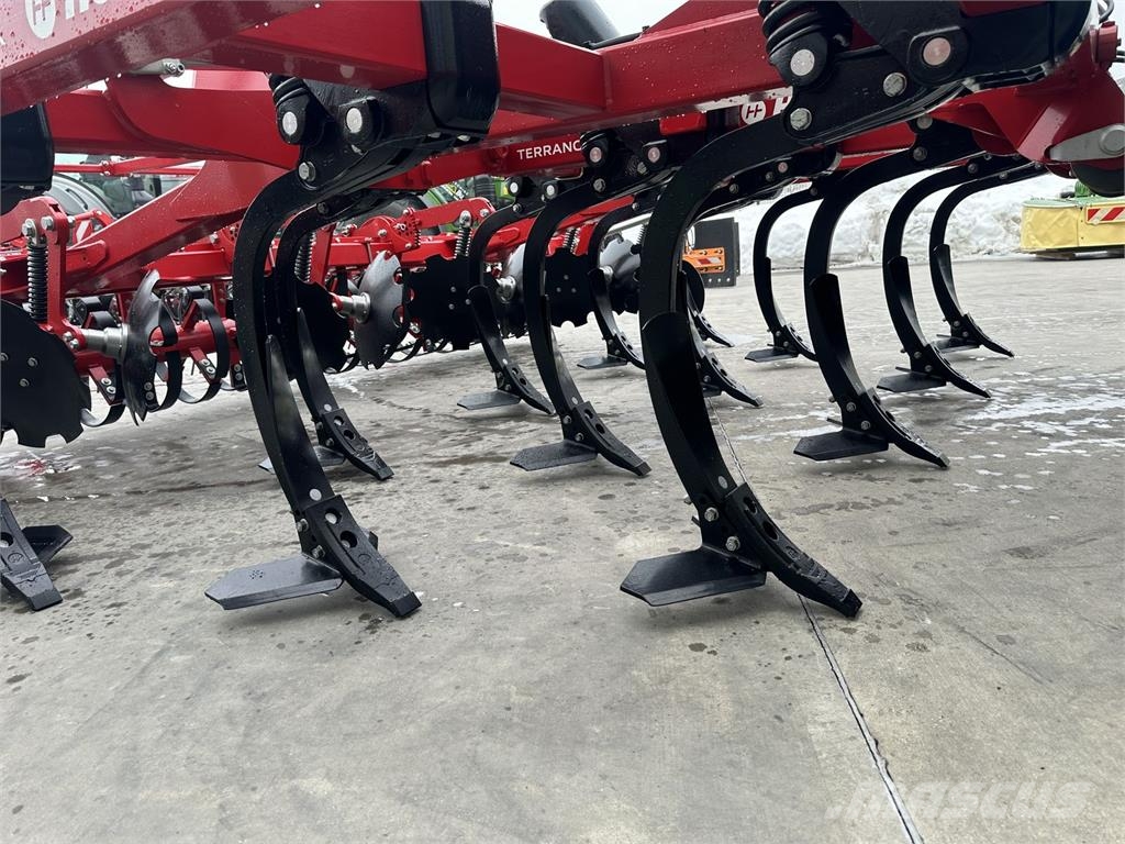 Horsch Terrano 4FX Cultivatoare