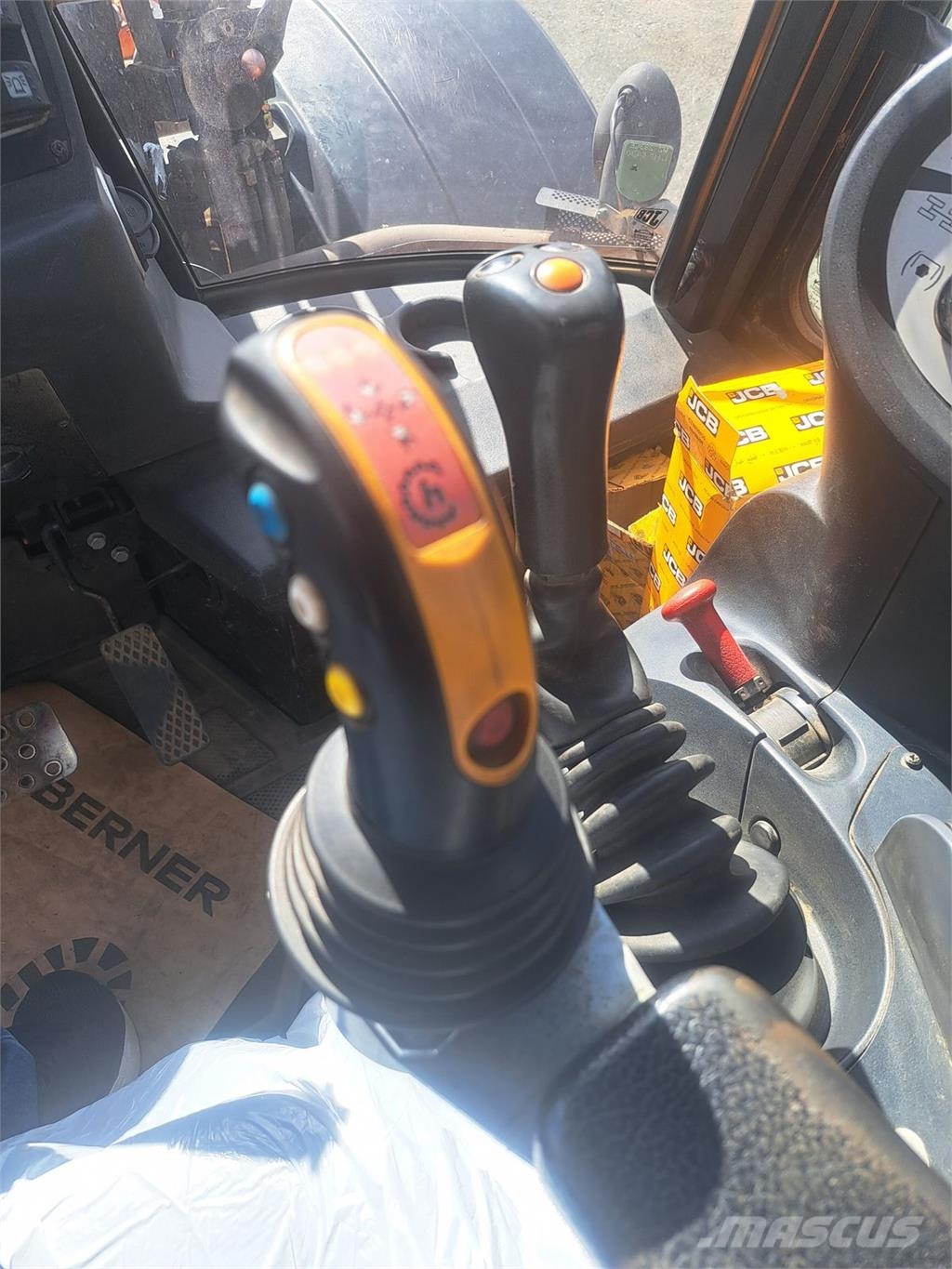 JCB 3220 Traktorer
