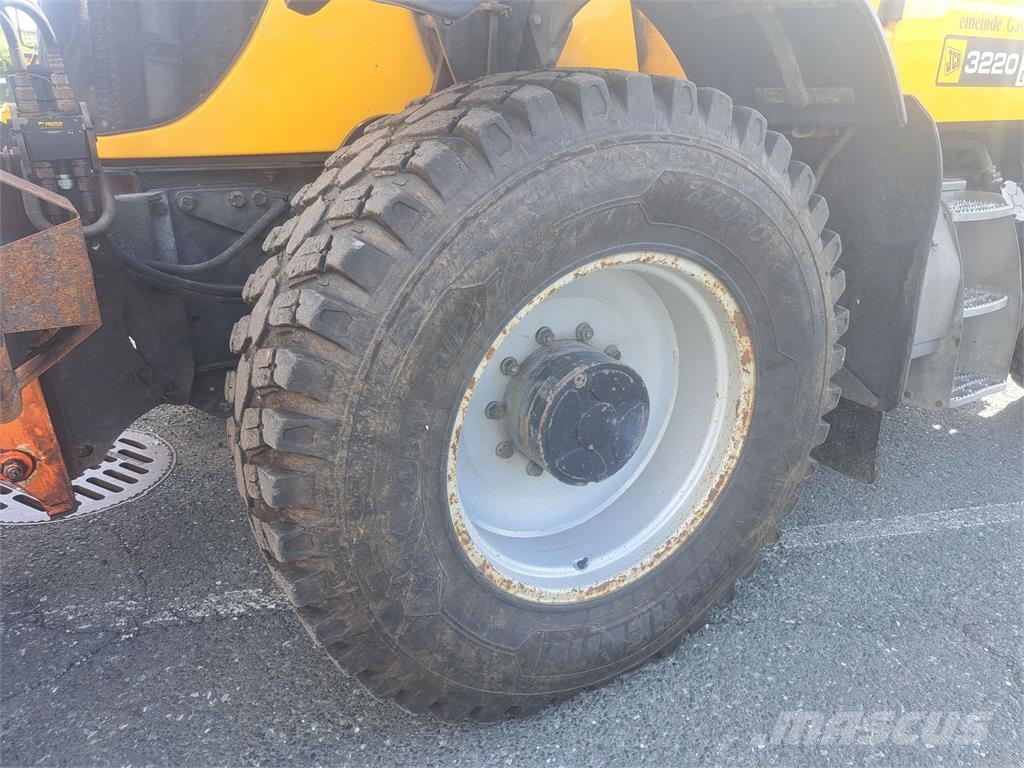 JCB 3220 Traktorer