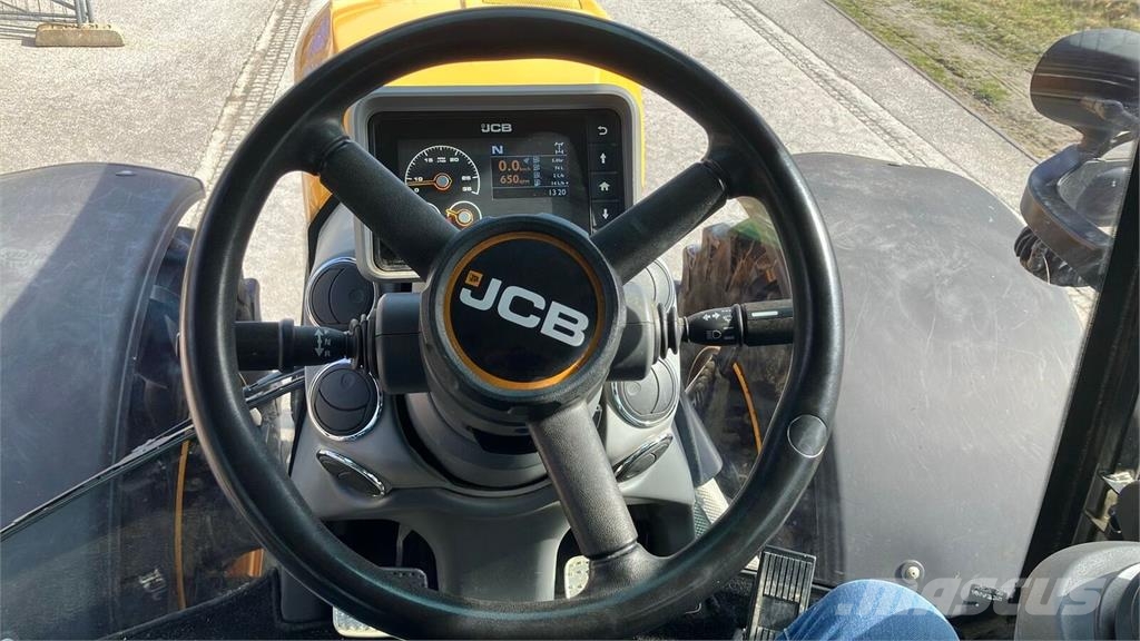 JCB 4220 Tractores