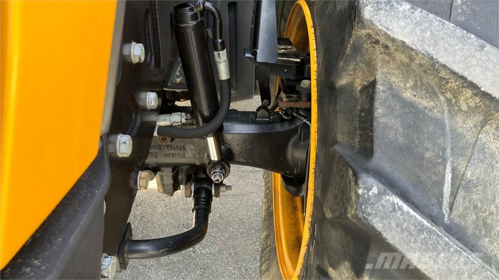 JCB 4220 Tractores
