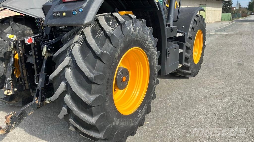 JCB 4220 Tractores