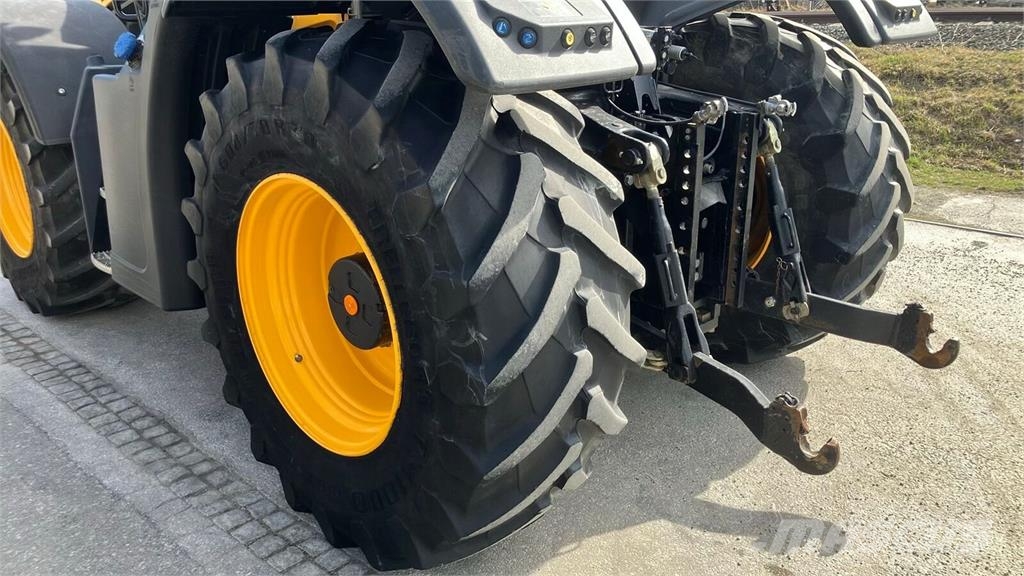JCB 4220 Tractores