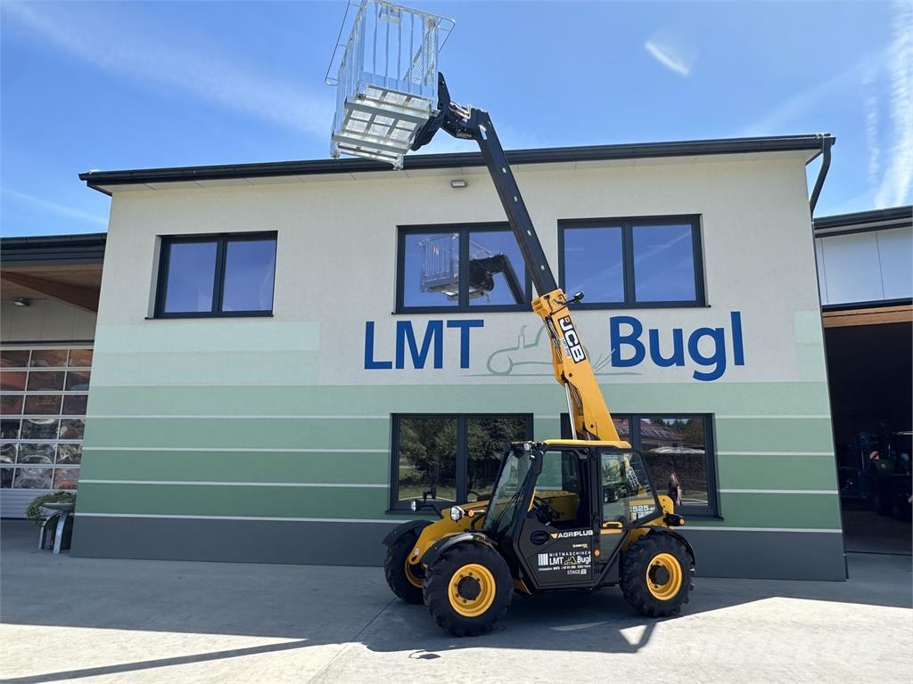 JCB 525-60 AgriPlus Telescopic handlers