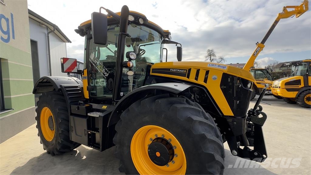 JCB Fastrac 4220 Tratores