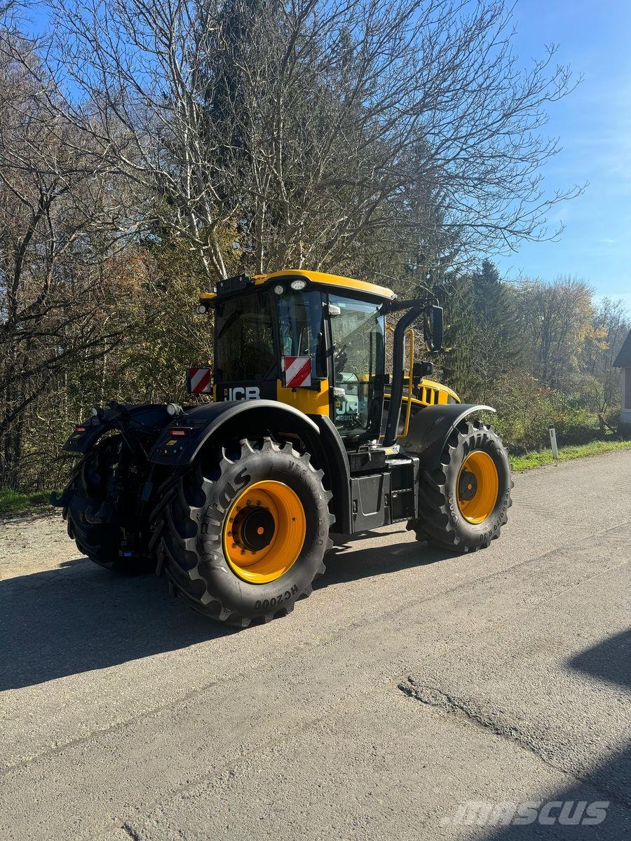 JCB Fastrac 4220 iCON Traktori