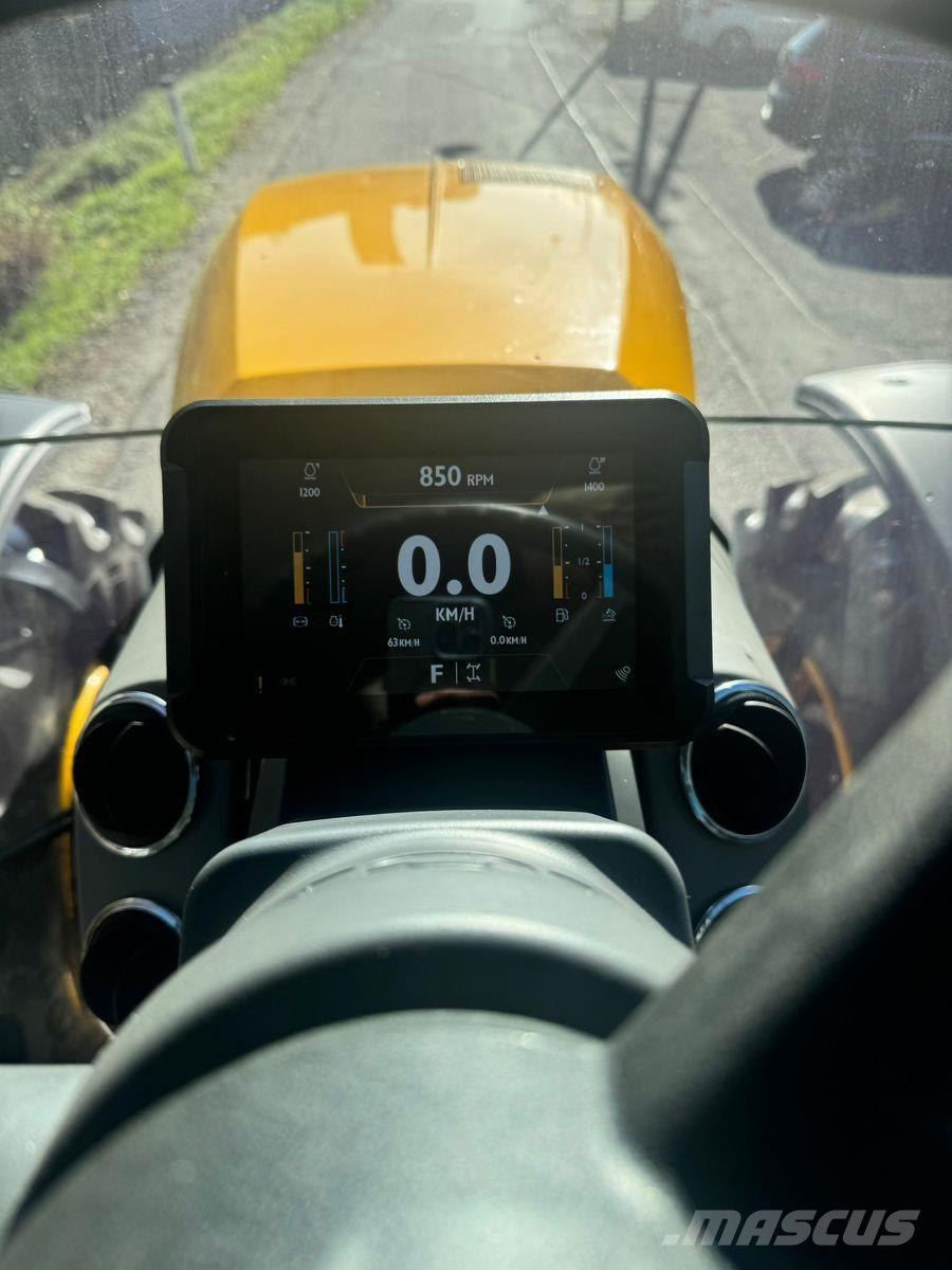 JCB Fastrac 4220 iCON Traktori