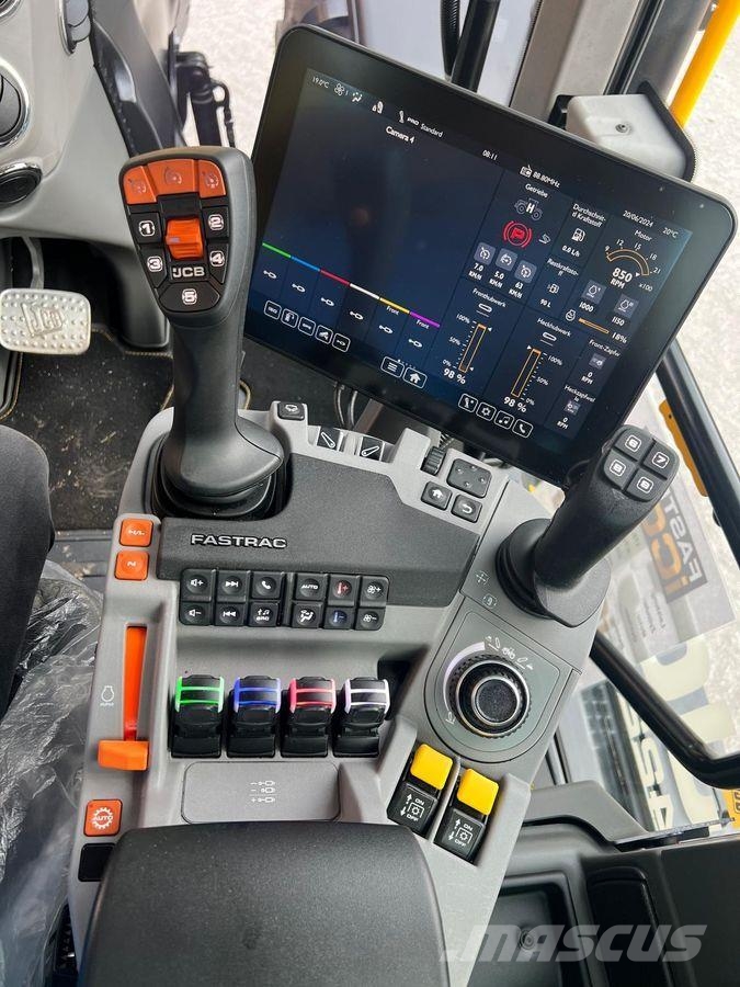 JCB Fastrac 4220 iCON Tratores