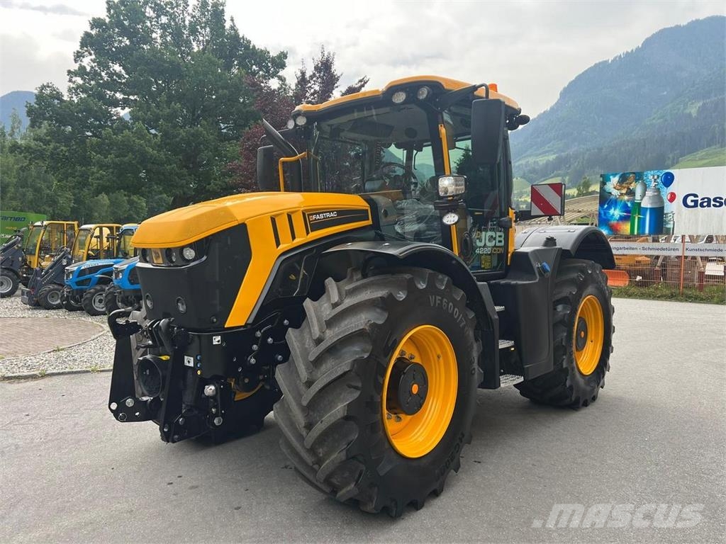 JCB Fastrac 4220 iCON Tratores