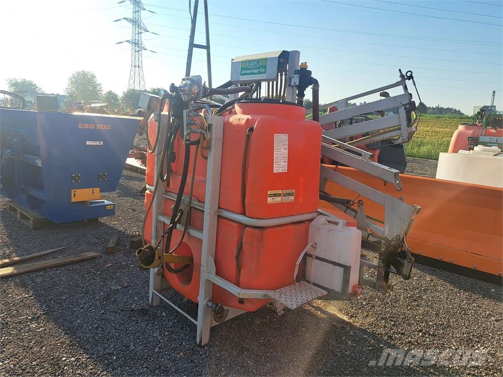 Jessur 880 l Irroratrici trainate
