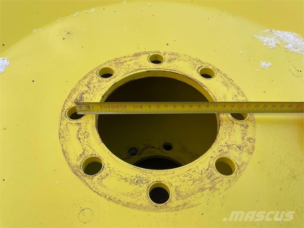 John Deere 320/95 R40 und 210/95 R 28 Tyres, wheels and rims