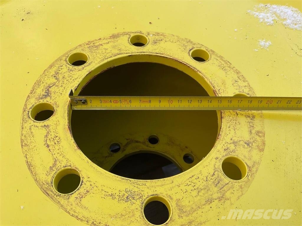 John Deere 320/95 R40 und 210/95 R 28 Tyres, wheels and rims