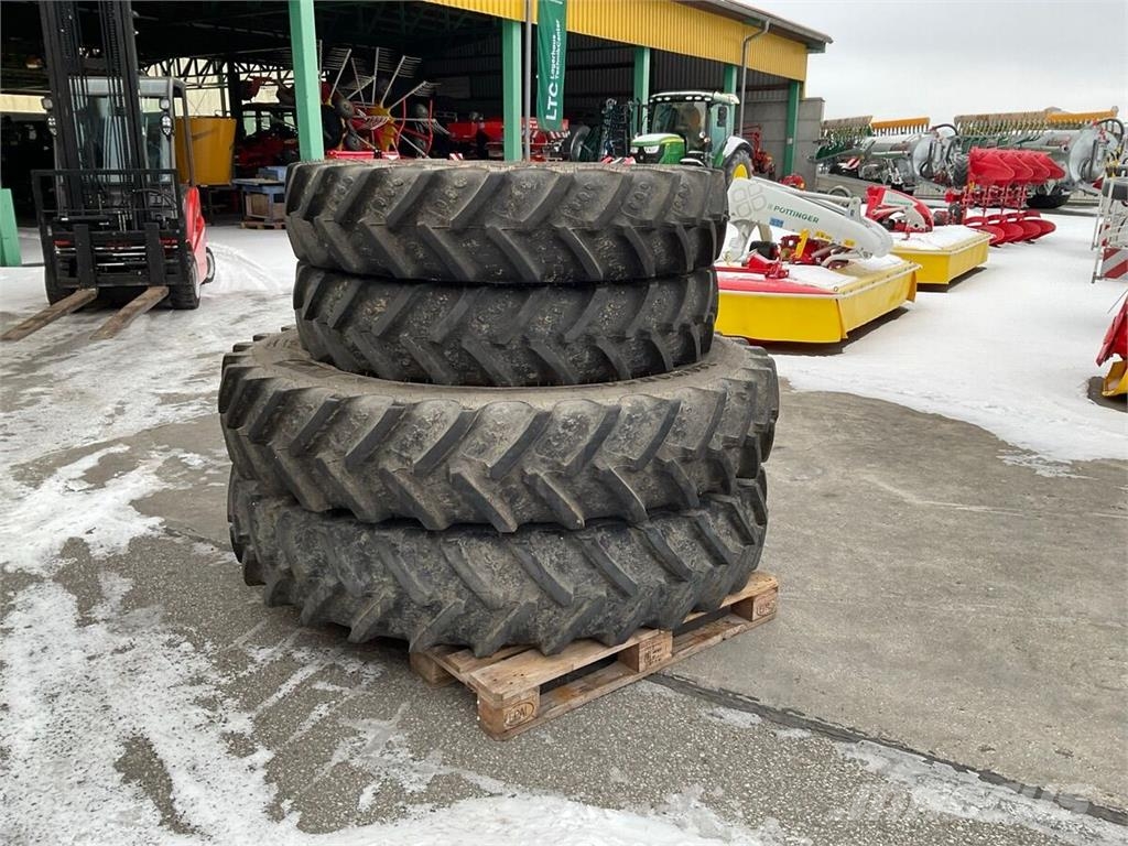 John Deere 380/90R50 und 320/85R38 Tyres, wheels and rims