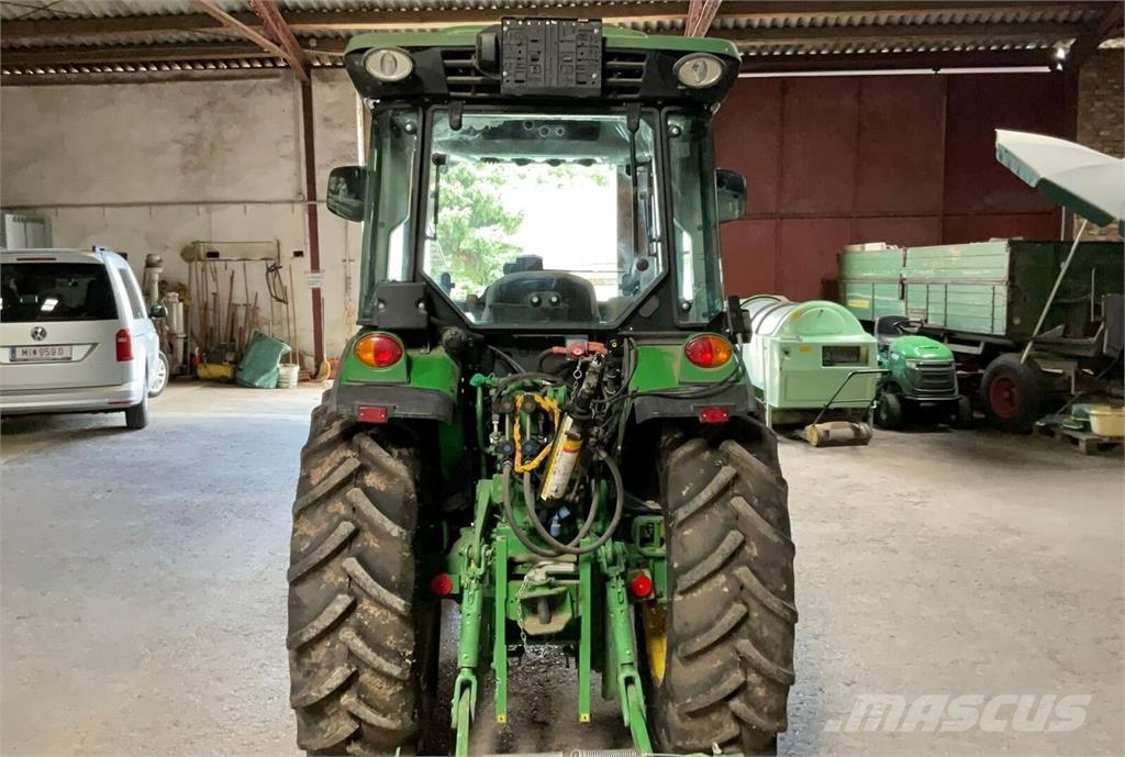 John Deere 5075 GN Traktorit