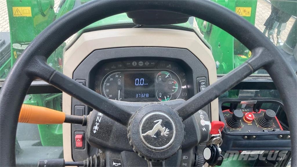John Deere 5100M Trattori