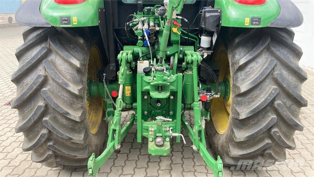 John Deere 5100M Trattori