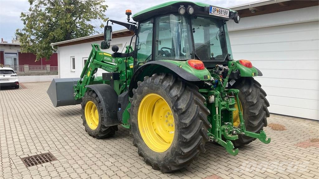 John Deere 5100M Trattori