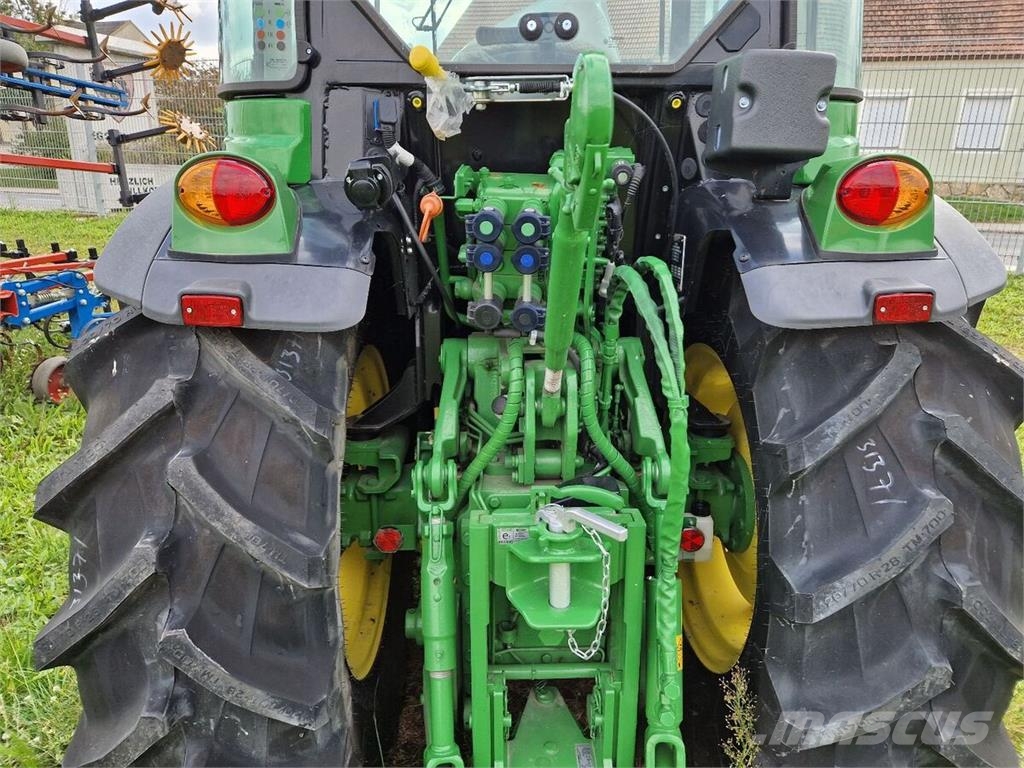 John Deere 5105GN Tractors