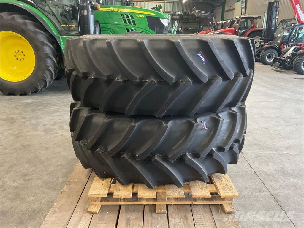 John Deere 540/65 R38 Tyres, wheels and rims