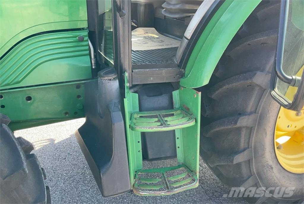 John Deere 5820 Traktorji