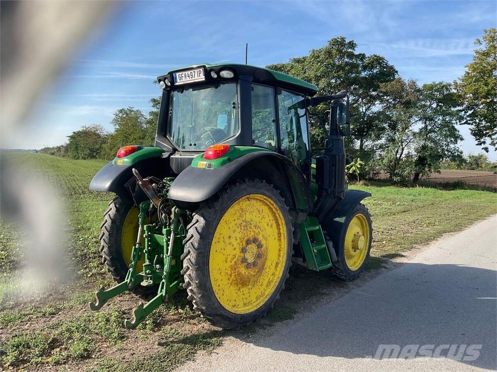 John Deere 6090M Traktori