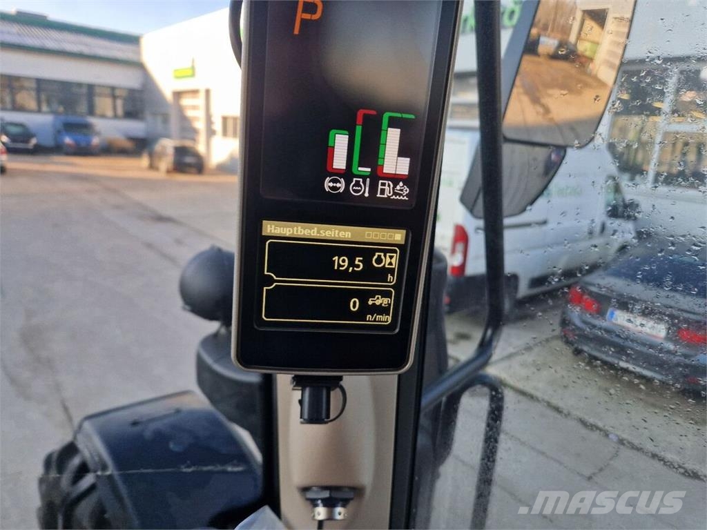 John Deere 6120M الجرارات