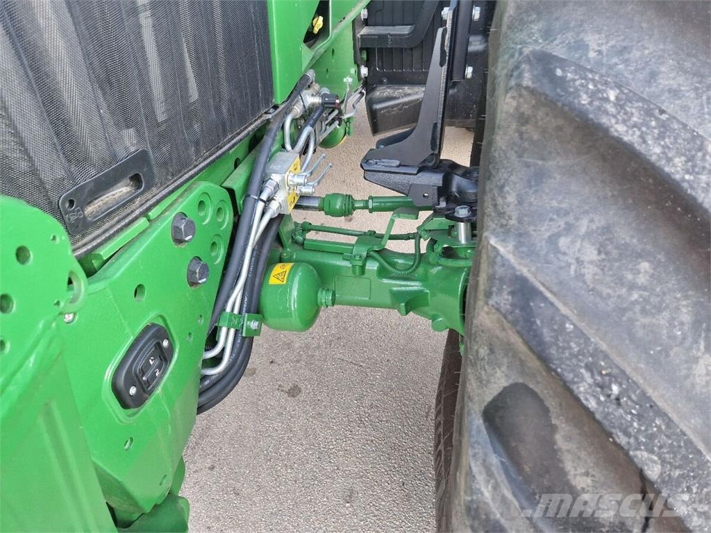 John Deere 6120M الجرارات