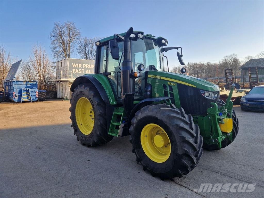 John Deere 6120M الجرارات