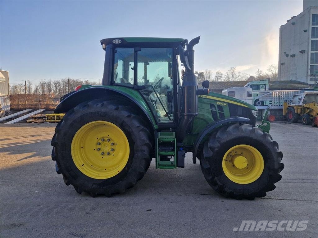 John Deere 6120M الجرارات