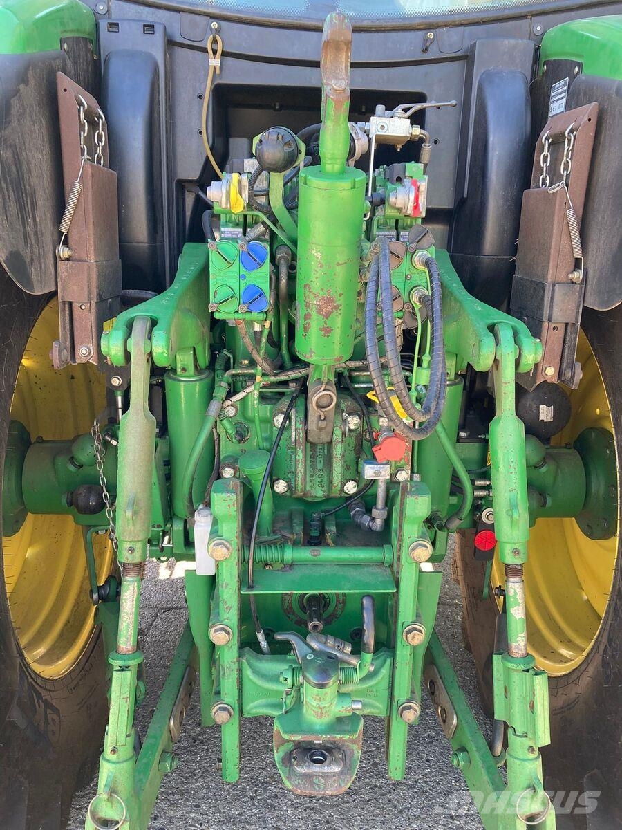 John Deere 6140R Traktori