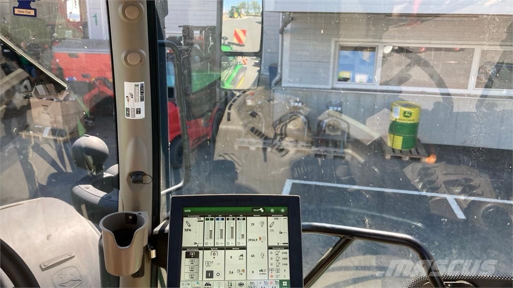 John Deere 6250R الجرارات