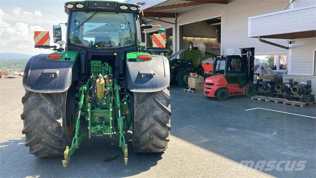 John Deere 6250R الجرارات