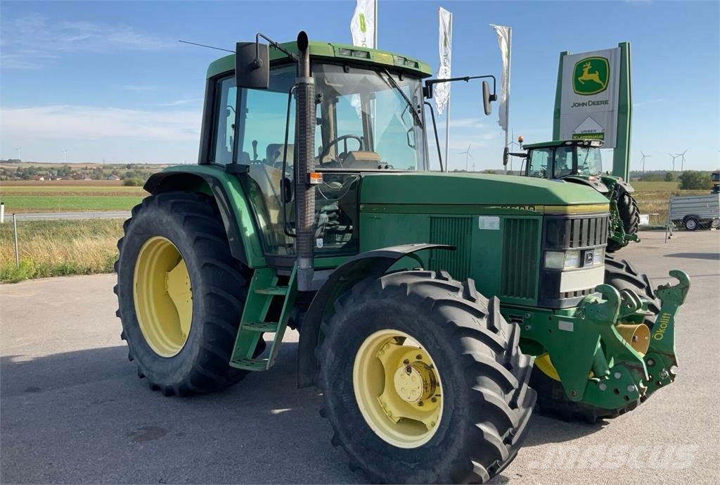 John Deere 6600 الجرارات