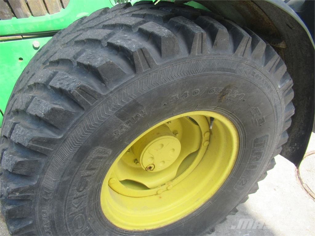 John Deere 6620 Tractors