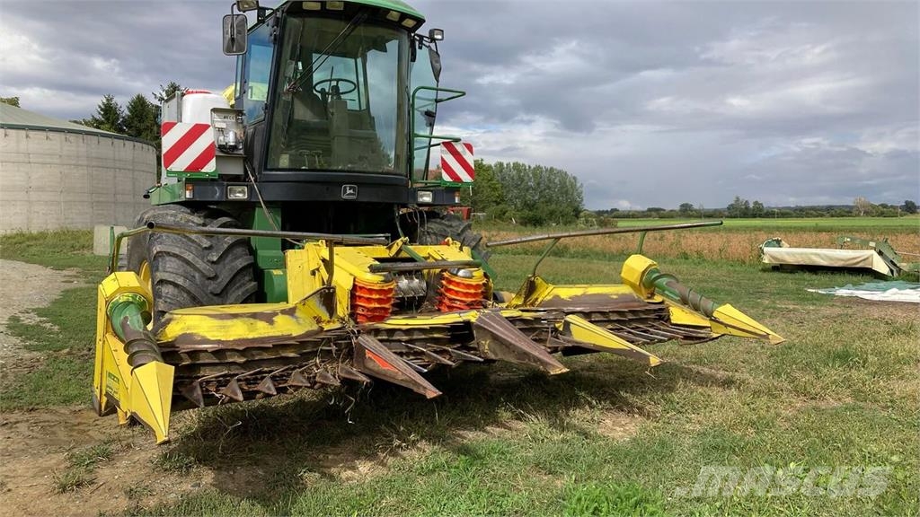 John Deere 6750 Kombajni za krmo